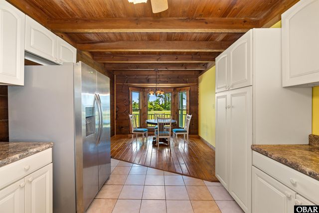 178 Whites Neck Lane, Knotts Island, NC 27950