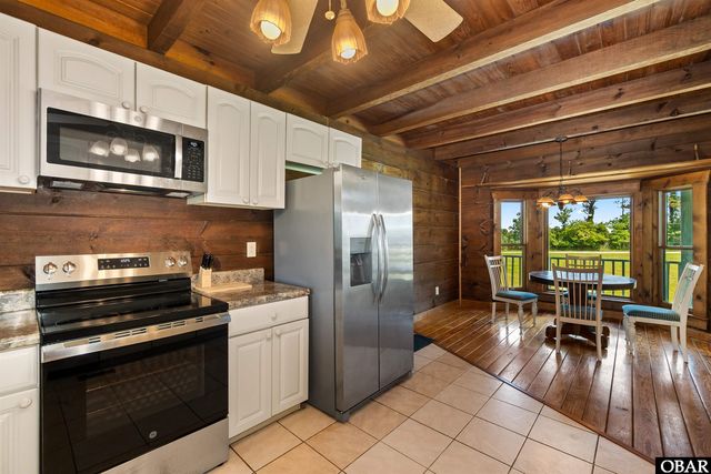 178 Whites Neck Lane, Knotts Island, NC 27950