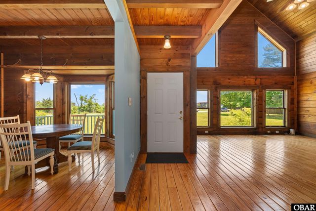 178 Whites Neck Lane, Knotts Island, NC 27950