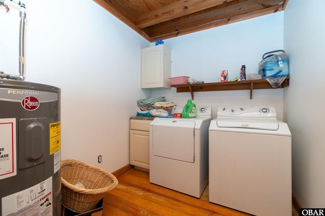 178 Whites Neck Lane, Knotts Island, NC 27950