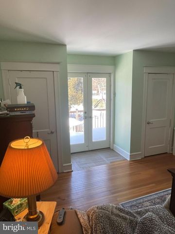 8128 BROOKSIDE RD, Elkins Park, PA 19027