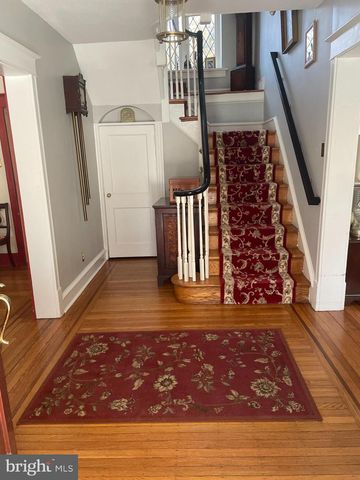 8128 BROOKSIDE RD, Elkins Park, PA 19027