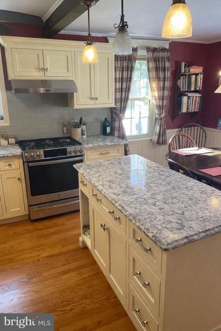 8128 BROOKSIDE RD, Elkins Park, PA 19027