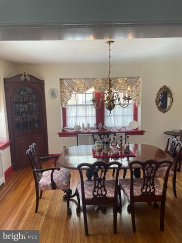 8128 BROOKSIDE RD, Elkins Park, PA 19027