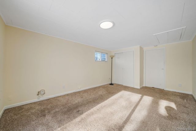 90 Winchester Drive, Lindenhurst, NY 11757