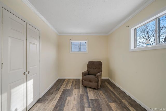 90 Winchester Drive, Lindenhurst, NY 11757