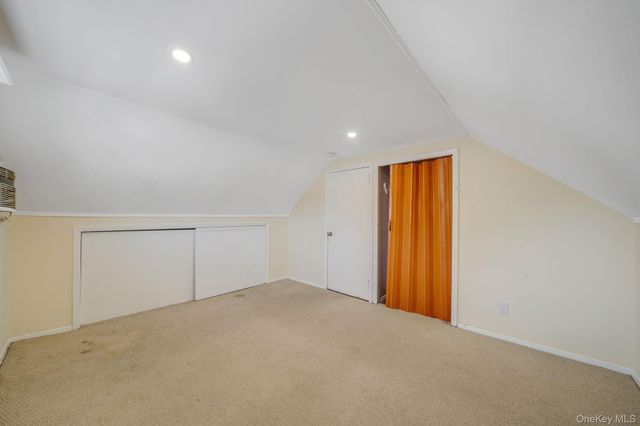 90 Winchester Drive, Lindenhurst, NY 11757