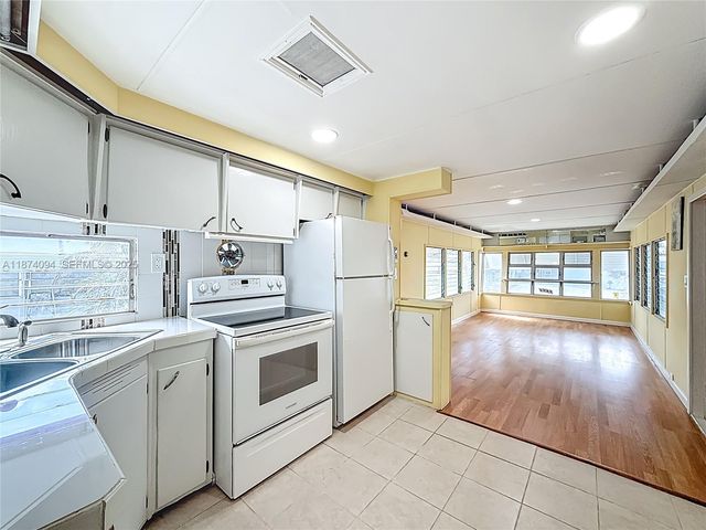 4165 S 88th Court S, Boynton Beach, FL 33436