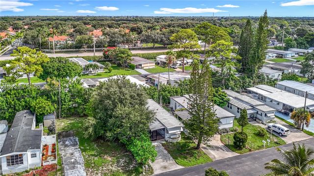 4165 S 88th Court S, Boynton Beach, FL 33436