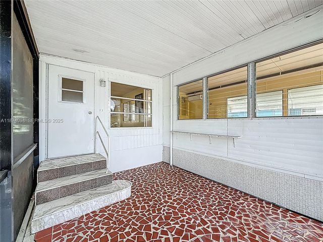 4165 S 88th Court S, Boynton Beach, FL 33436