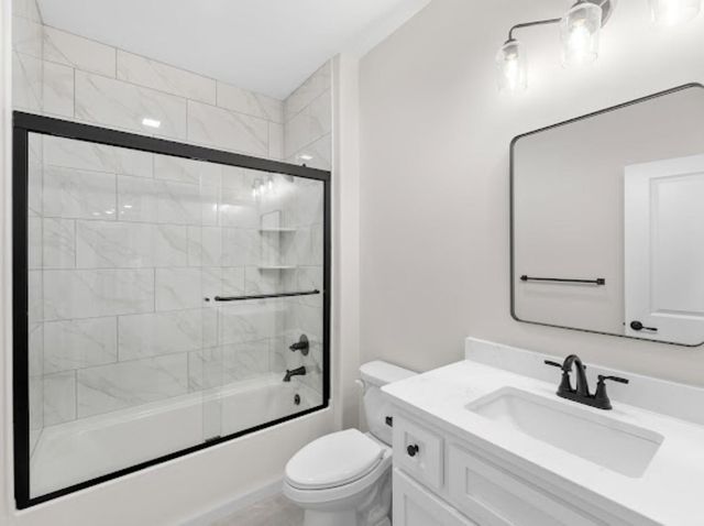 1117 Bentgrass Dr, Salina, KS 67401