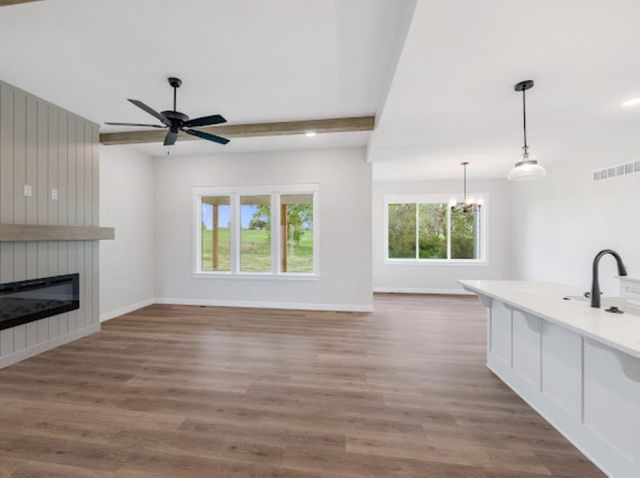 1117 Bentgrass Dr, Salina, KS 67401