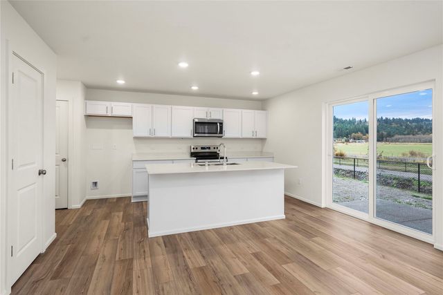 1443 Salzer Creek Loop, Centralia, WA 98531