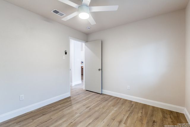 9503 Deerbrook, San Antonio, TX 78250