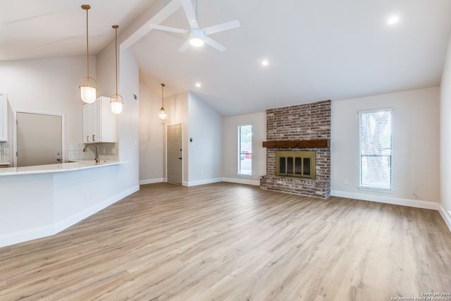 9503 Deerbrook, San Antonio, TX 78250
