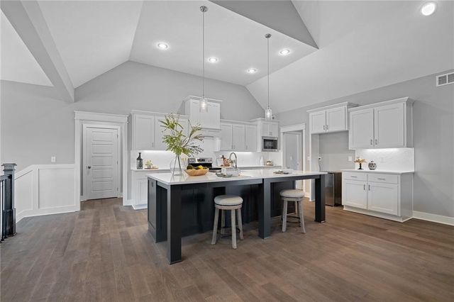 2328 W Wabash Street, Olathe, KS 66061