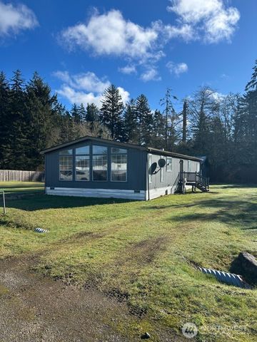 80 Salmon Street, Clallam Bay, WA 98326