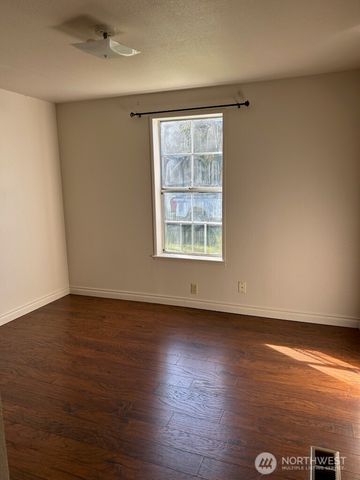 80 Salmon Street, Clallam Bay, WA 98326