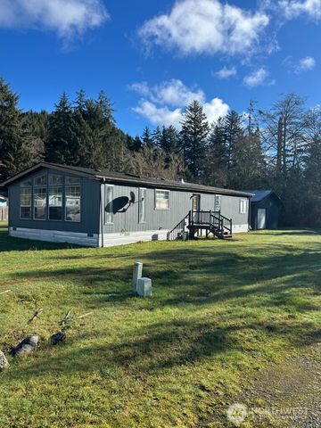 80 Salmon Street, Clallam Bay, WA 98326