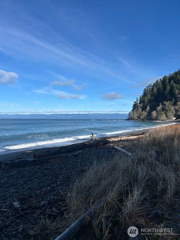 80 Salmon Street, Clallam Bay, WA 98326