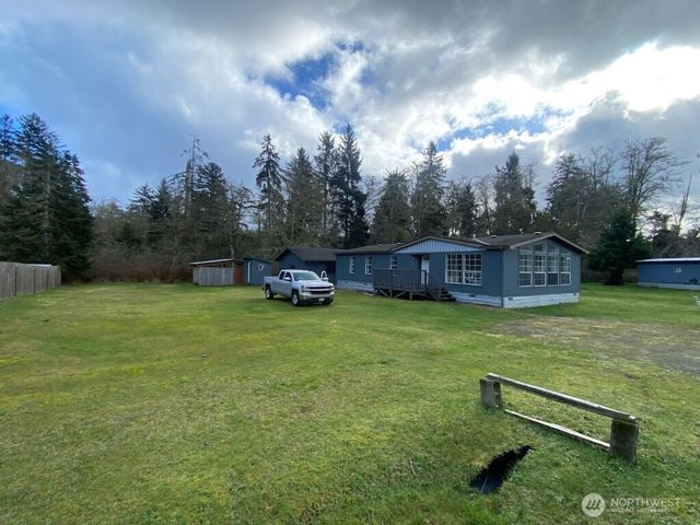 80 Salmon Street, Clallam Bay, WA 98326