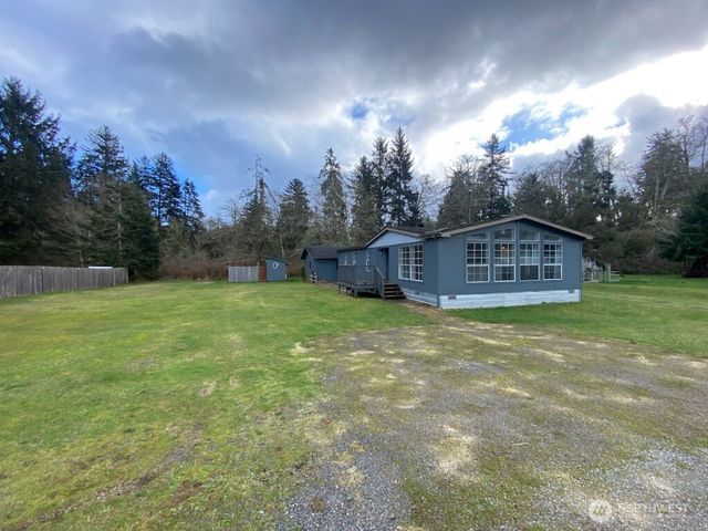 80 Salmon Street, Clallam Bay, WA 98326