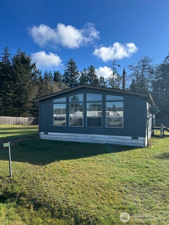 80 Salmon Street, Clallam Bay, WA 98326