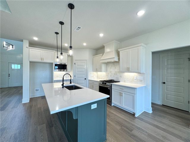2902 SW Little Elm Loop, Bentonville, AR 72713