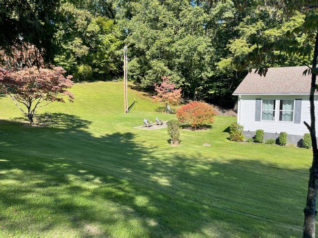 2836 Hwy 987 Laurel Hill, Pineville, KY 40977