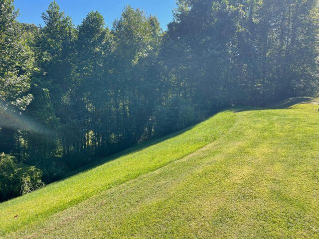 2836 Hwy 987 Laurel Hill, Pineville, KY 40977