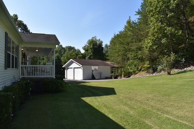 2836 Hwy 987 Laurel Hill, Pineville, KY 40977