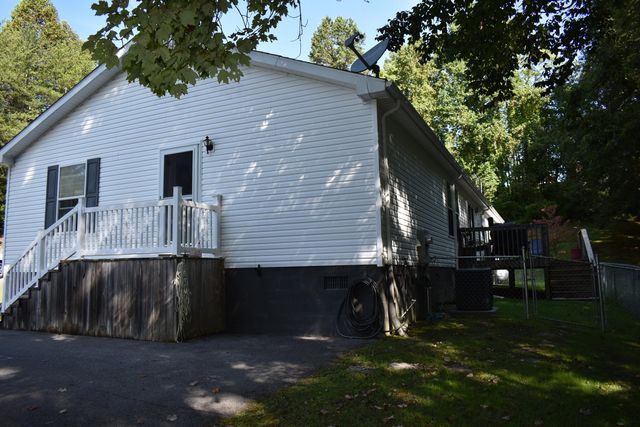 2836 Hwy 987 Laurel Hill, Pineville, KY 40977