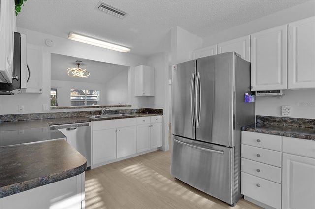 206 DESOTA COURT, The Villages, FL 32159