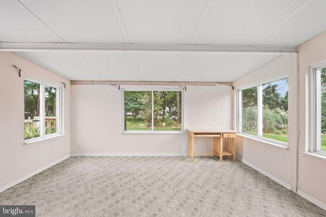 11 WOODSTOCK DR, Toms River, NJ 08757