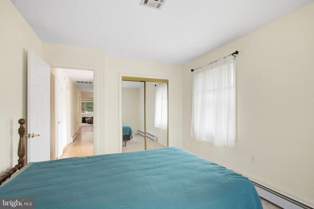 11 WOODSTOCK DR, Toms River, NJ 08757