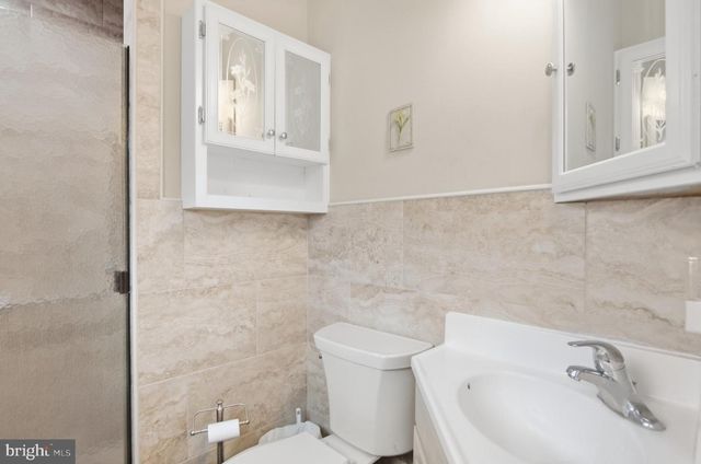 11 WOODSTOCK DR, Toms River, NJ 08757