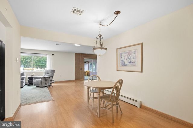 11 WOODSTOCK DR, Toms River, NJ 08757