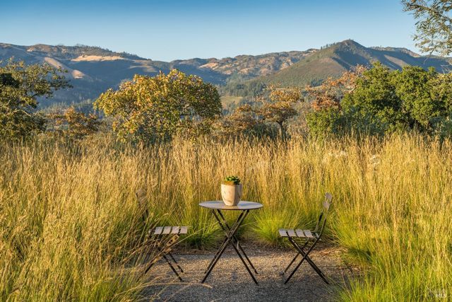 9777 Via Cantera, Kenwood, CA 95452