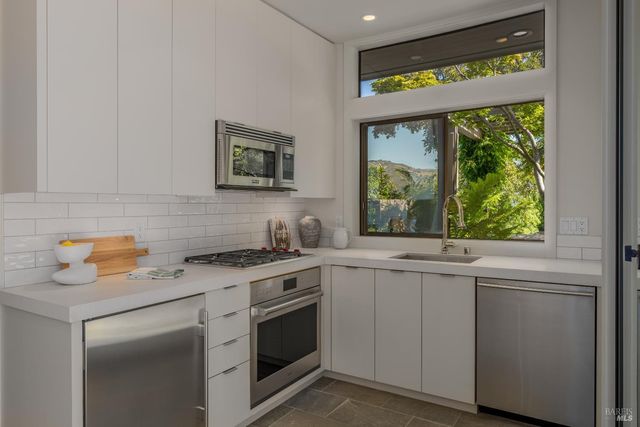 9777 Via Cantera, Kenwood, CA 95452