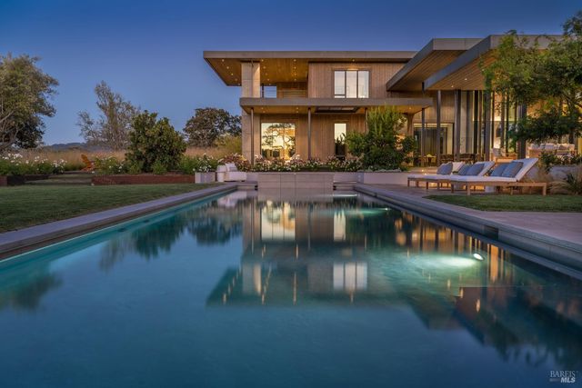 9777 Via Cantera, Kenwood, CA 95452