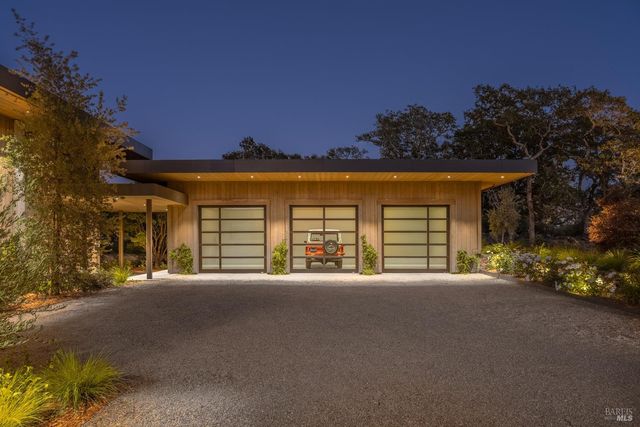 9777 Via Cantera, Kenwood, CA 95452