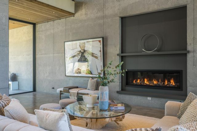 9777 Via Cantera, Kenwood, CA 95452