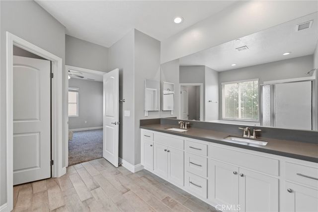 7714 Paisley Avenue, Hesperia, CA 92345