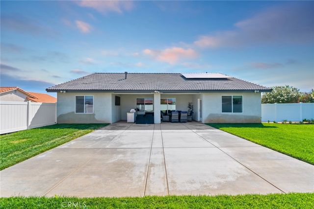 7714 Paisley Avenue, Hesperia, CA 92345