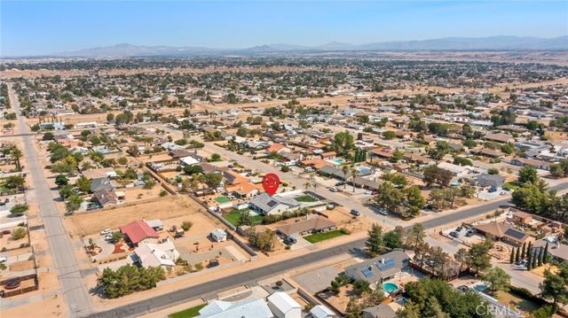 7714 Paisley Avenue, Hesperia, CA 92345