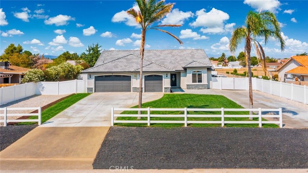 7714 Paisley Avenue, Hesperia, CA 92345