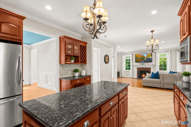 1 Angelas Way, Burlington, CT 06013