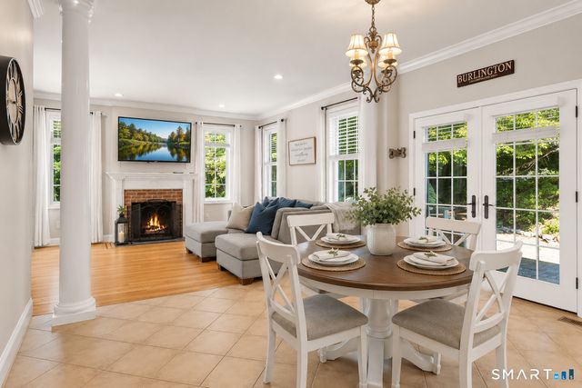 1 Angelas Way, Burlington, CT 06013
