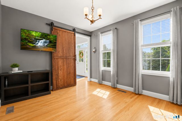 1 Angelas Way, Burlington, CT 06013