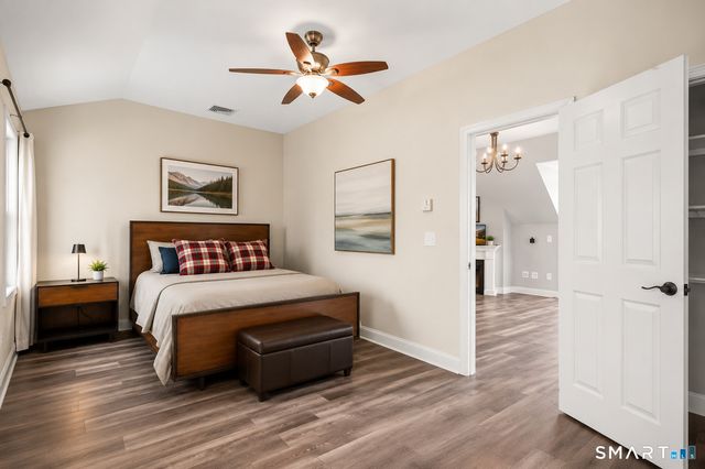 1 Angelas Way, Burlington, CT 06013